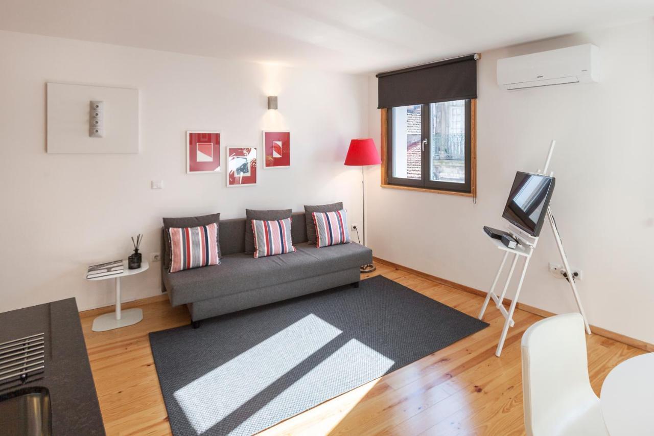 Bo - Almada Apartment Porto Bagian luar foto