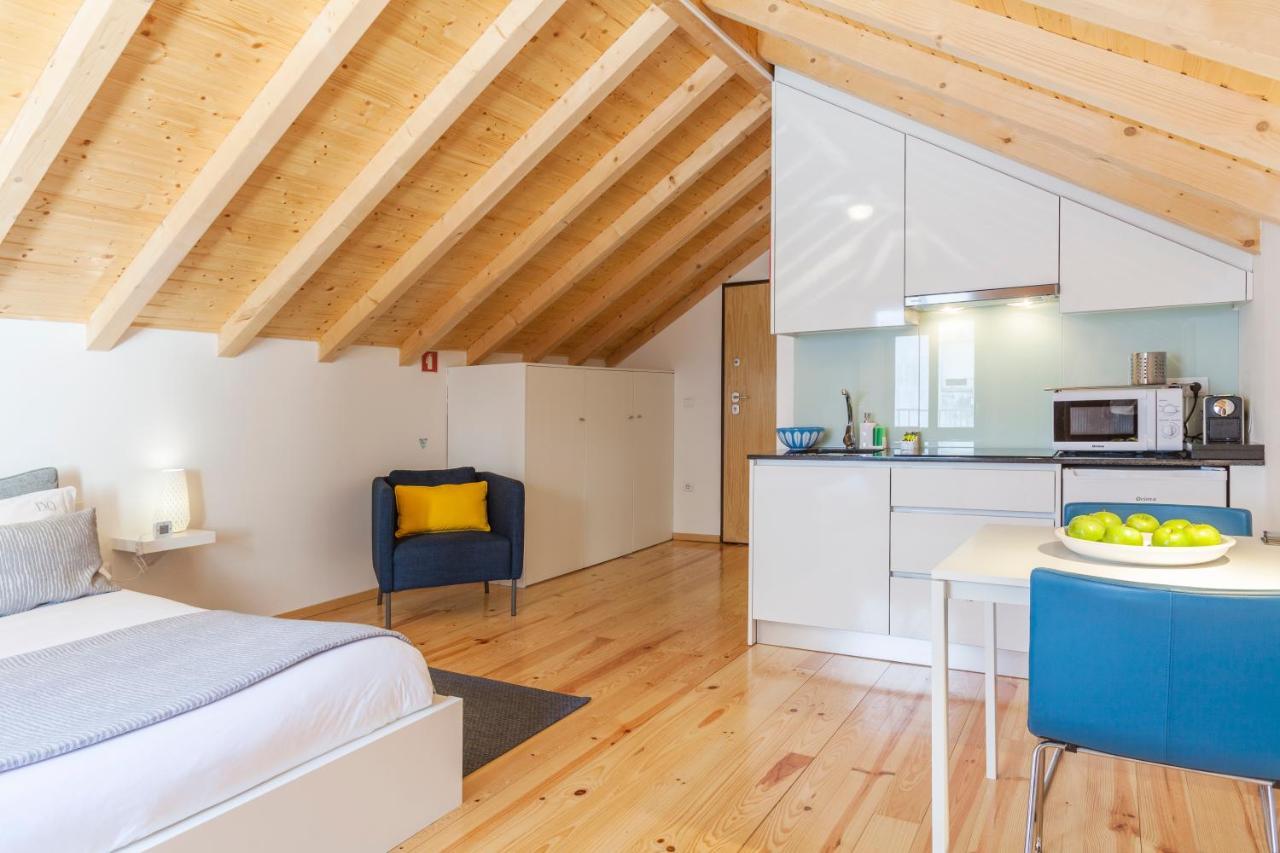 Bo - Almada Apartment Porto Bagian luar foto