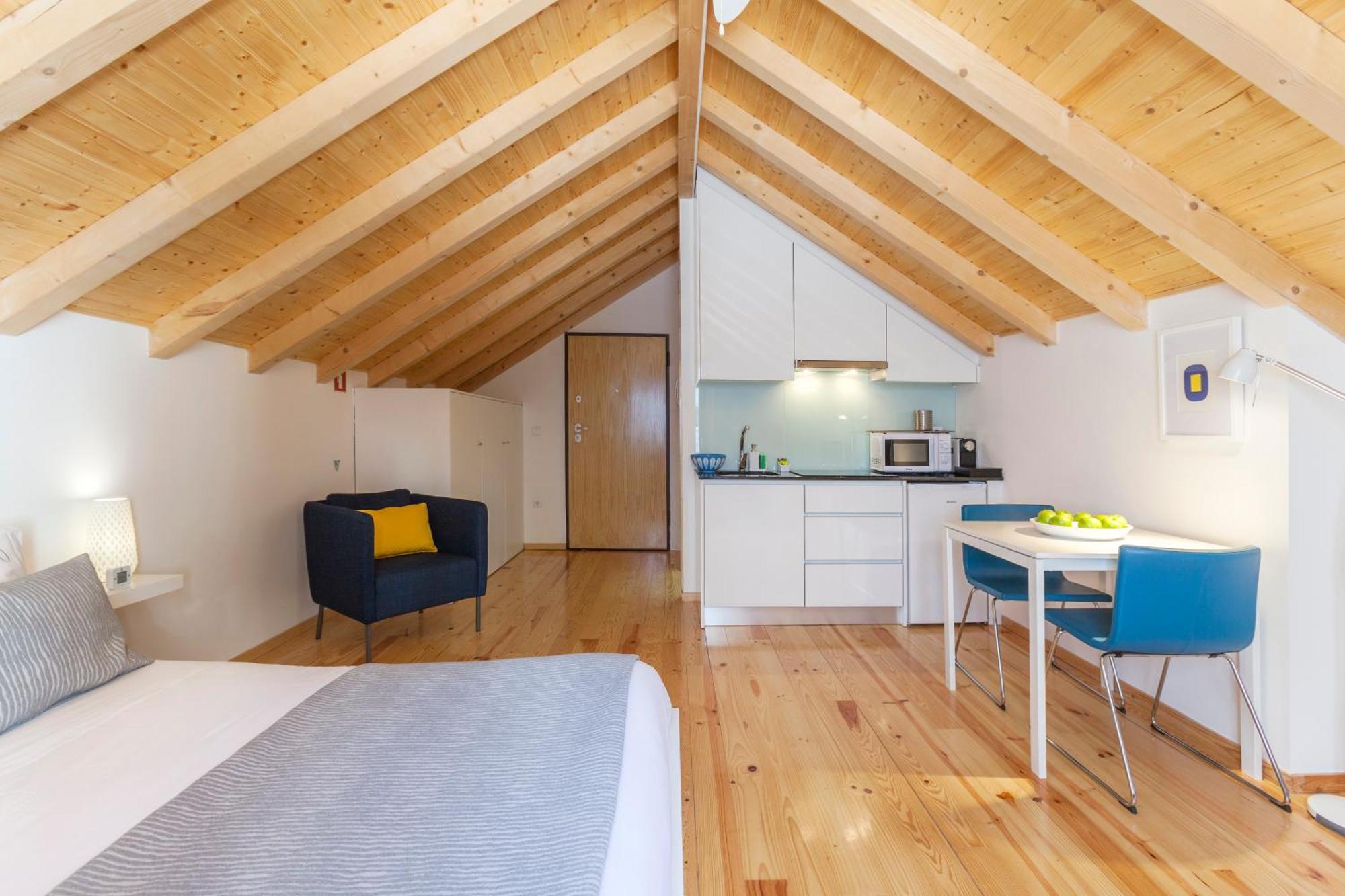 Bo - Almada Apartment Porto Bagian luar foto
